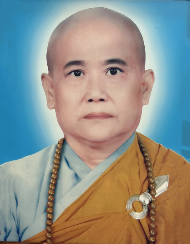 Chân dung Ni trưởng Thích nữ Lệ Phát Chân dung Ni trưởng Thích nữ Lệ Phát