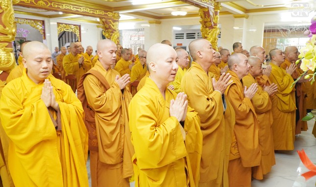 Thành kính tri ân công đức Trưởng lão Hòa thượng đối với Đạo pháp và Dân tộc Thành kính tri ân công đức Trưởng lão Hòa thượng đối với Đạo pháp và Dân tộc