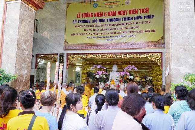 Đông đảo Phật tử về chùa Hưng Phước tưởng niệm 6 năm ngày viên tịch của Trưởng lão Hòa thượng Thích Hiển Pháp Đông đảo Phật tử về chùa Hưng Phước tưởng niệm 6 năm ngày viên tịch của Trưởng lão Hòa thượng Thích Hiển Pháp