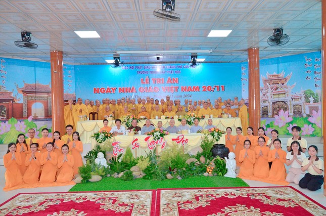 Tri ân những người thầy đưa đò thầm lặng Tri ân những người thầy đưa đò thầm lặng