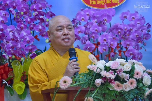 Đại diện cho cựu Tăng Ni sinh các khóa, Thượng tọa Thích Đức Châu, cựu học Tăng khóa 1 phát biểu cảm nghĩ