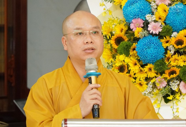 Đại đức Thích Trí Đức, Phó Thư ký Ban Trị sự Phật giáo TP.HCM công bố quyết định của Ban Thường trực Ban Trị sự GHPGVN TP.HCM tặng bằng Tuyên dương công đức, bằng công đức Đại đức Thích Trí Đức, Phó Thư ký Ban Trị sự Phật giáo TP.HCM công bố quyết định của Ban Thường trực Ban Trị sự GHPGVN TP.HCM tặng bằng Tuyên dương công đức, bằng công đức