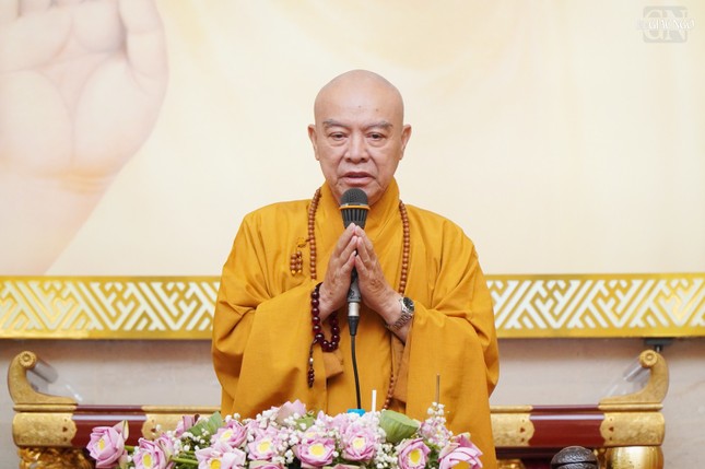 Hòa thượng Thích Nhựt Hỷ ban đạo từ chứng minh Hòa thượng Thích Nhựt Hỷ ban đạo từ chứng minh