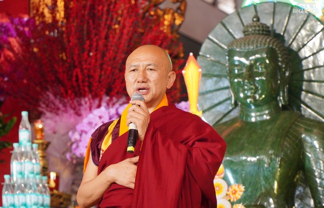 Hòa thượng Sangay Dorji phát biểu