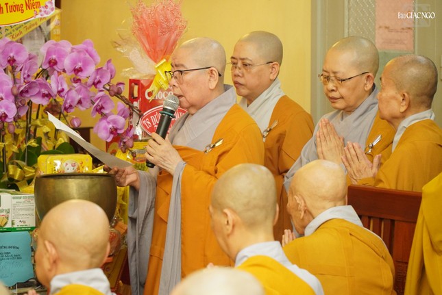 Chư Ni Phân ban Ni giới T.Ư, TP.HCM thành kính tưởng niệm Chư Ni Phân ban Ni giới T.Ư, TP.HCM thành kính tưởng niệm