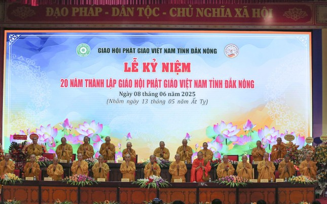 Niệm Phật cầu gia hộ