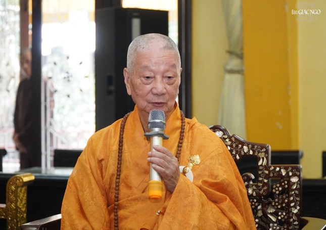 Đại lão Hòa thượng Thích Trí Quảng ban đạo từ chứng minh