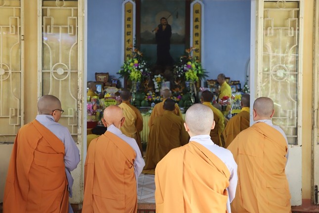 Khóa lễ cung tiến Giác linh Trưởng lão Hòa thượng Khóa lễ cung tiến Giác linh Trưởng lão Hòa thượng