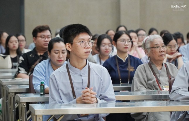 Chăm chú thính pháp