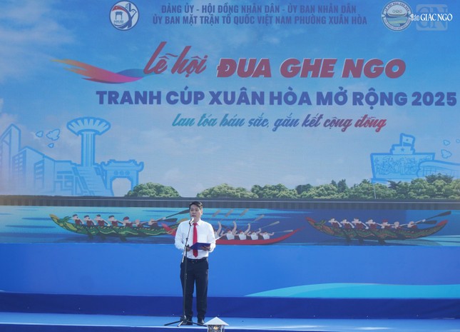 Ông Nguyễn Hùng Hậu, Chủ tịch UBND P.Xuân Hòa phát biểu khai mạc