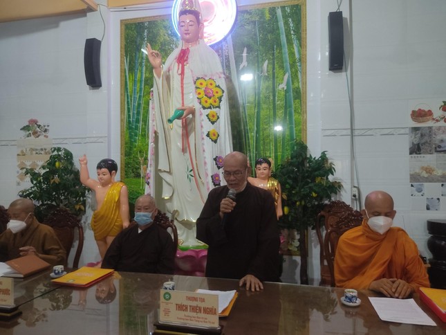 Thượng tọa Thích Thiện Nghĩa, Trưởng ban Trị sự Phật giáo quận 6 phát biểu chỉ đạo