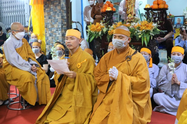 Đại diện môn đồ đệ tử, Đại đức Thích Minh Thành tưởng niệm ân sư Đại diện môn đồ đệ tử, Đại đức Thích Minh Thành tưởng niệm ân sư