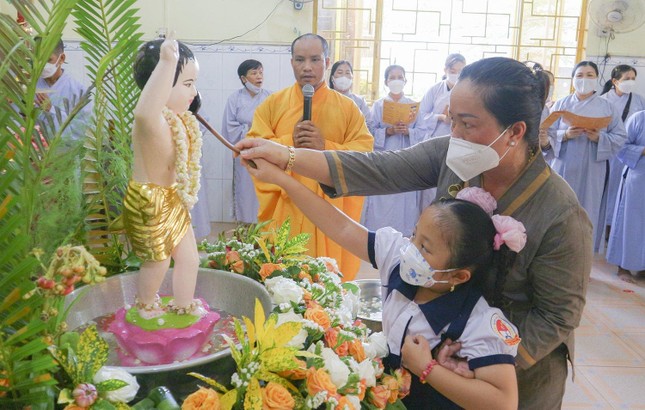 Em Tắm Phật Em Tắm Phật