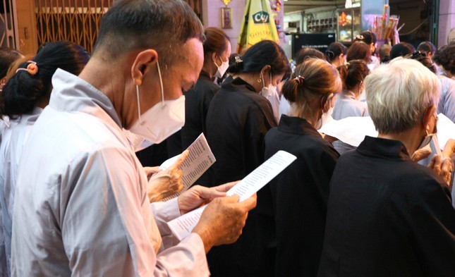 Trọn lòng thành kính Trọn lòng thành kính