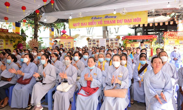 Phật tử tham dự đại hội hoan hỷ trước thành tựu của Phật giáo tỉnh nhà Phật tử tham dự đại hội hoan hỷ trước thành tựu của Phật giáo tỉnh nhà