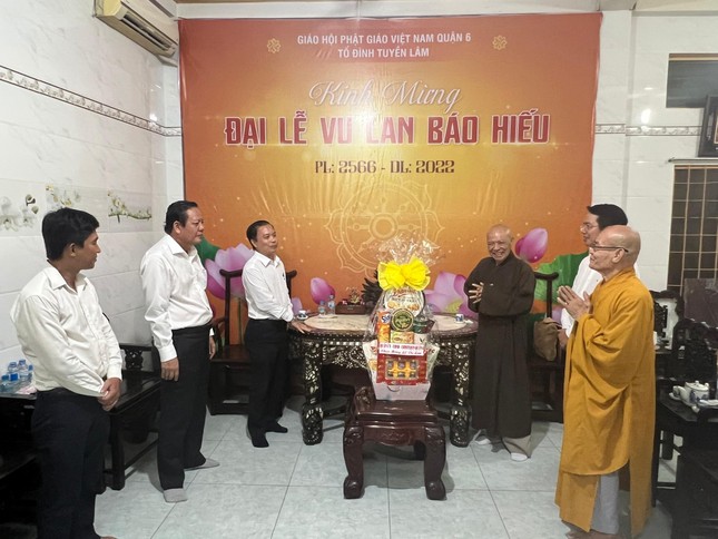 Buổi gặp mặt diễn ra trong hoan hỷ