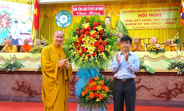 Ban Tôn giáo TP.HCM chúc mừng