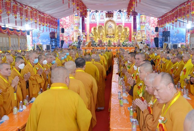 Hội trường - nơi diễn ra đại lễ cúng dường trai Tăng Hội trường - nơi diễn ra đại lễ cúng dường trai Tăng