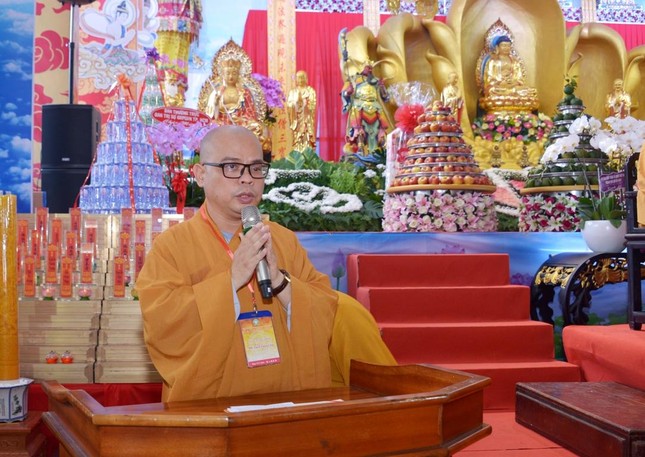 Đại đức Thích Thiện Châu xướng ngôn buổi lễ Đại đức Thích Thiện Châu xướng ngôn buổi lễ