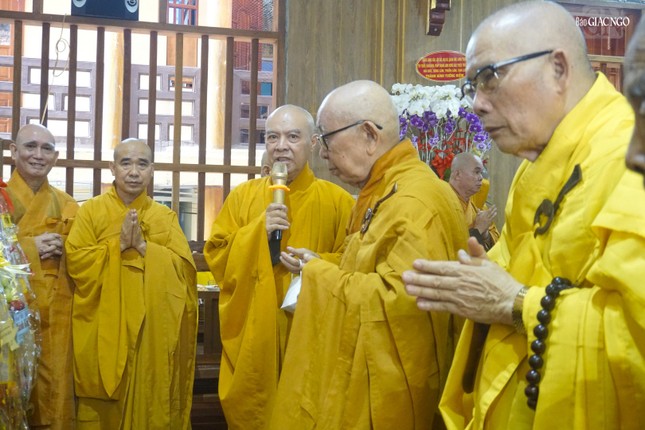 Hòa thượng Thích Nhật Hỷ dâng lời cảm niệm Hòa thượng Thích Nhật Hỷ dâng lời cảm niệm