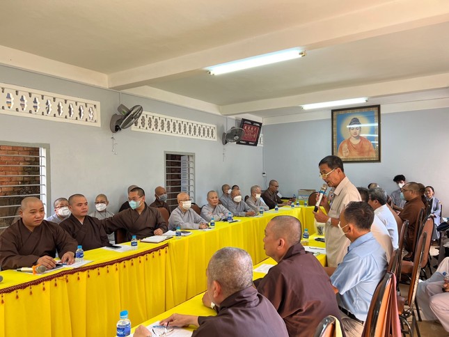 Ông Lâm Viên Đức, Phó Chủ tịch Thường trực Ủy ban MTTQVN Q.11 phát biểu Ông Lâm Viên Đức, Phó Chủ tịch Thường trực Ủy ban MTTQVN Q.11 phát biểu