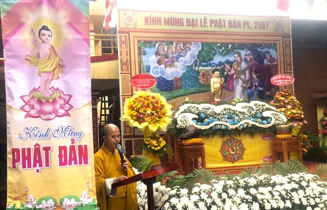 Đại đức Thích An Đạo tuyên đọc Diễn văn Phật đản Đại đức Thích An Đạo tuyên đọc Diễn văn Phật đản