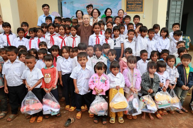 Tại ngôi trường mới Tại ngôi trường mới