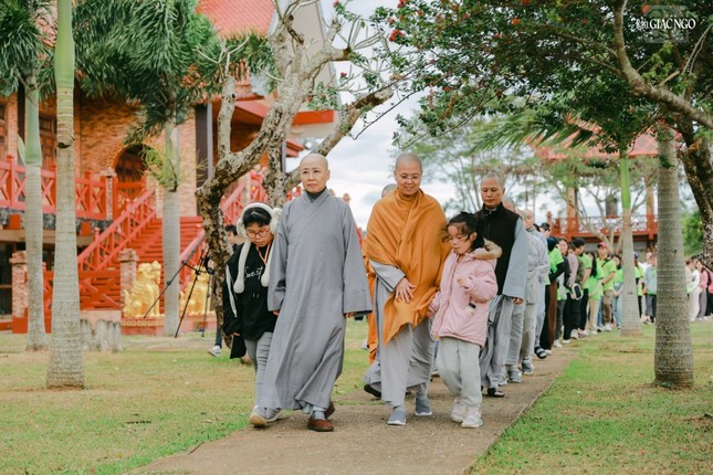 Hành thiền trong chánh niệm