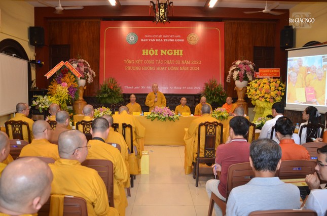 Hòa thượng Thích Thanh Nhiễu ban đạo từ, chỉ đạo