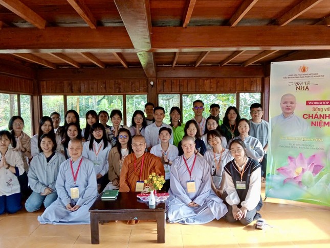 Phút giây hạnh phúc, bây giờ và ở đây - Ảnh: TNV