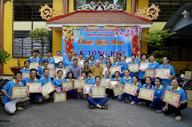 Một năm nhiều thành tựu của Câu lạc bộ Hành Trình Xanh với hơn 25 tấn rác được thu gom, góp phần giúp Thành phố xanh, sạch, đẹp Một năm nhiều thành tựu của Câu lạc bộ Hành Trình Xanh với hơn 25 tấn rác được thu gom, góp phần giúp Thành phố xanh, sạch, đẹp