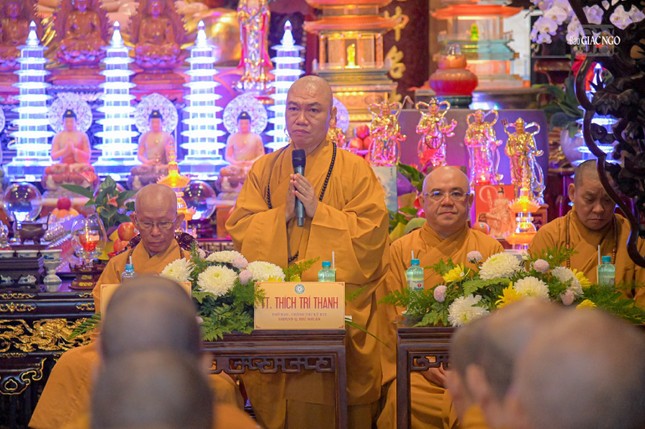 Thượng tọa Thích Trí Thanh tri ân phái đoàn