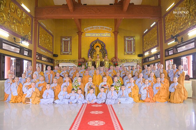 Trường hạ Ni tập trung chùa Bình An (Q.Bình Tân) với 90 hành giả an cư
