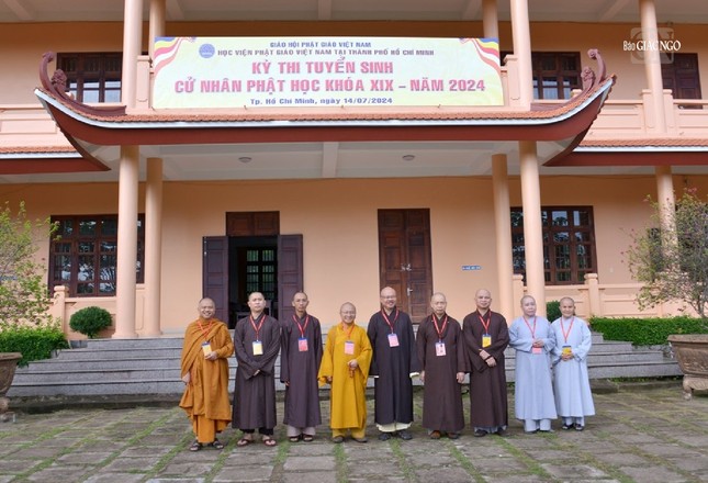 Chư tôn đức Hội đồng tuyển sinh cử nhân Phật học khóa XIX - Học viện Phật giáo VN tại TP.HCM