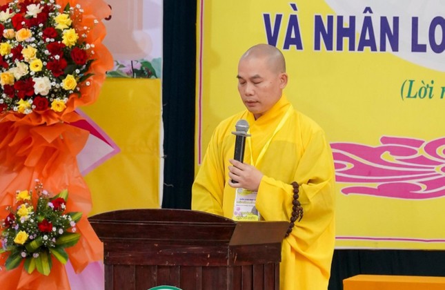 Thượng tọa Thích Quảng Duy phát biểu khai mạc