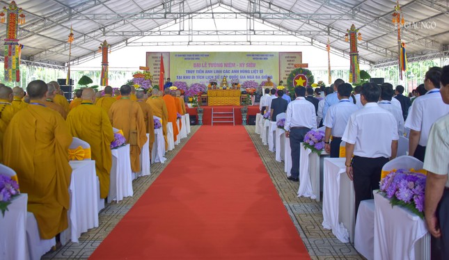 Quang cảnh buổi lễ