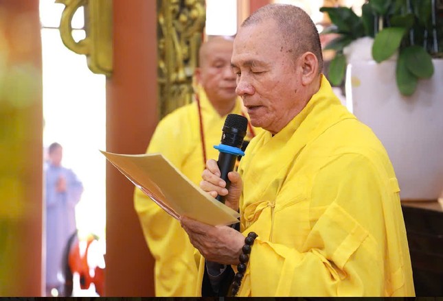 Hòa thượng Thích Nguyên Giác sám chủ khóa lễ cúng ngọ