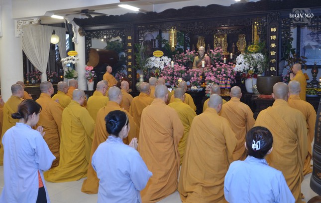 Trang nghiêm tưởng niệm húy nhật Trưởng lão Hòa thượng Thích Hành Trụ Trang nghiêm tưởng niệm húy nhật Trưởng lão Hòa thượng Thích Hành Trụ