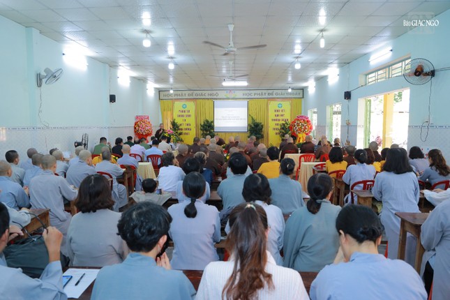 Quang cảnh buổi lễ Quang cảnh buổi lễ