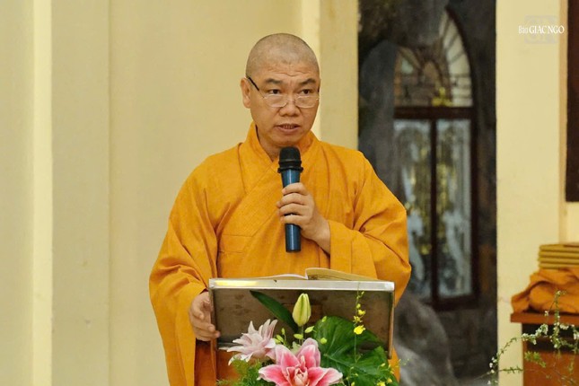 Thượng tọa Thích Trí Thanh báo cáo tổng kết năm 2024 Thượng tọa Thích Trí Thanh báo cáo tổng kết năm 2024