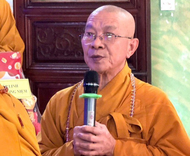 Thượng tọa Thích Quảng Hòa phát biểu tri ân Thượng tọa Thích Quảng Hòa phát biểu tri ân