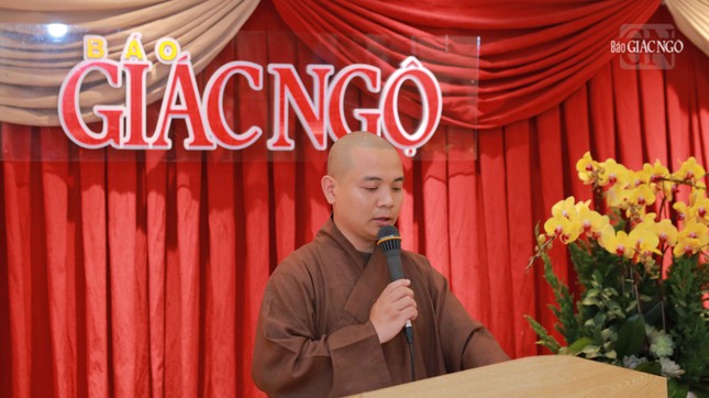 Đại đức Thích Nguyện Truyền phát biểu khai mạc Đại đức Thích Nguyện Truyền phát biểu khai mạc