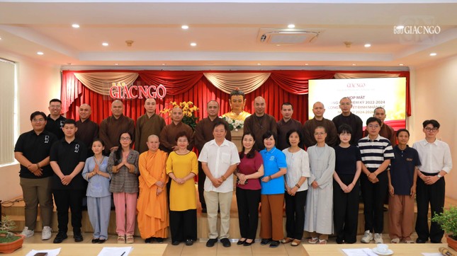 Lưu niệm tại buổi họp mặt tổng kết, ra mắt nhân sự Câu lạc bộ Phóng viên - Cộng tác viên Báo Giác Ngộ nhiệm kỳ 2024-2026 Lưu niệm tại buổi họp mặt tổng kết, ra mắt nhân sự Câu lạc bộ Phóng viên - Cộng tác viên Báo Giác Ngộ nhiệm kỳ 2024-2026