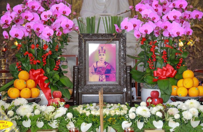 Hương án cố Hòa thượng Thích Mật Nguyện được thiết trí tại chùa Linh Quang (P.Bình Lợi Trung, TP.HCM)