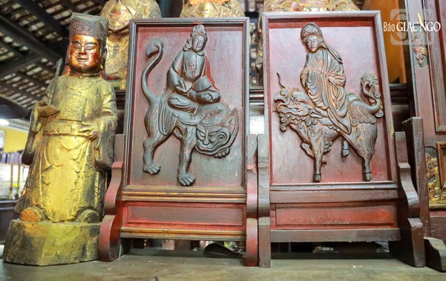 Vào những ngày đầu đến sinh sống, người dân có nhu cầu cần có thầy cầu an khi đau ốm và cầu siêu khi qua đời, nên bộ Sám bài được hình thành từ nhu cầu này, được mang đến nhà Phật tử khi đi cúng