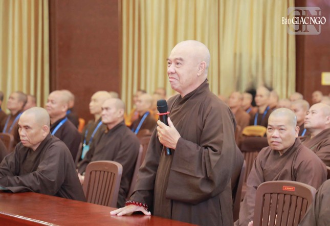Hòa thượng Thích Nhựt Hỷ, Phó Trưởng ban Trị sự kiêm Trưởng ban Hoằng pháp GHPGVN TP.HCM đặt câu hỏi