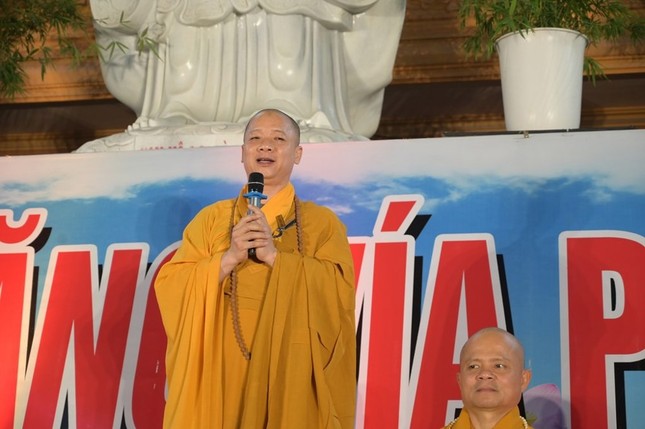 Đại đức Thích Giác Hảo ban đạo từ