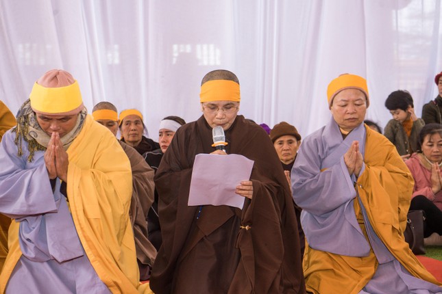 Đại diện môn đồ hiếu quyến dâng lời tác bạch Đại diện môn đồ hiếu quyến dâng lời tác bạch