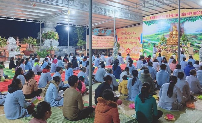 Lễ Phật thành đạo tại chùa Yên Thái Lễ Phật thành đạo tại chùa Yên Thái