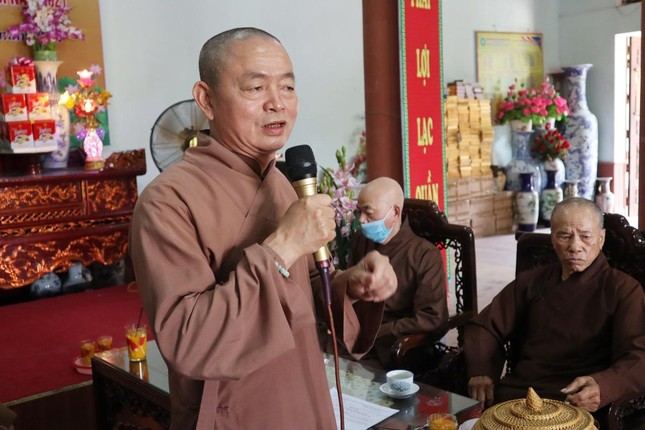 Thay mặt Ban Trị sự Phật giáo tỉnh, Thượng tọa Thích Thanh Hòa phát biểu khai mạc hội nghị